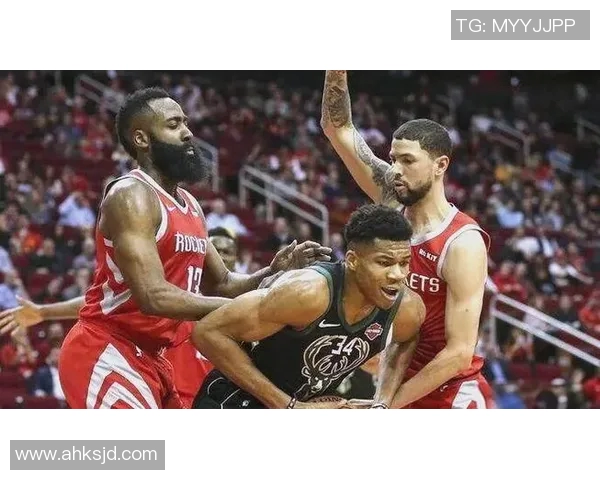 19日火箭与雄鹿精彩对决回放全程回顾与赛后分析